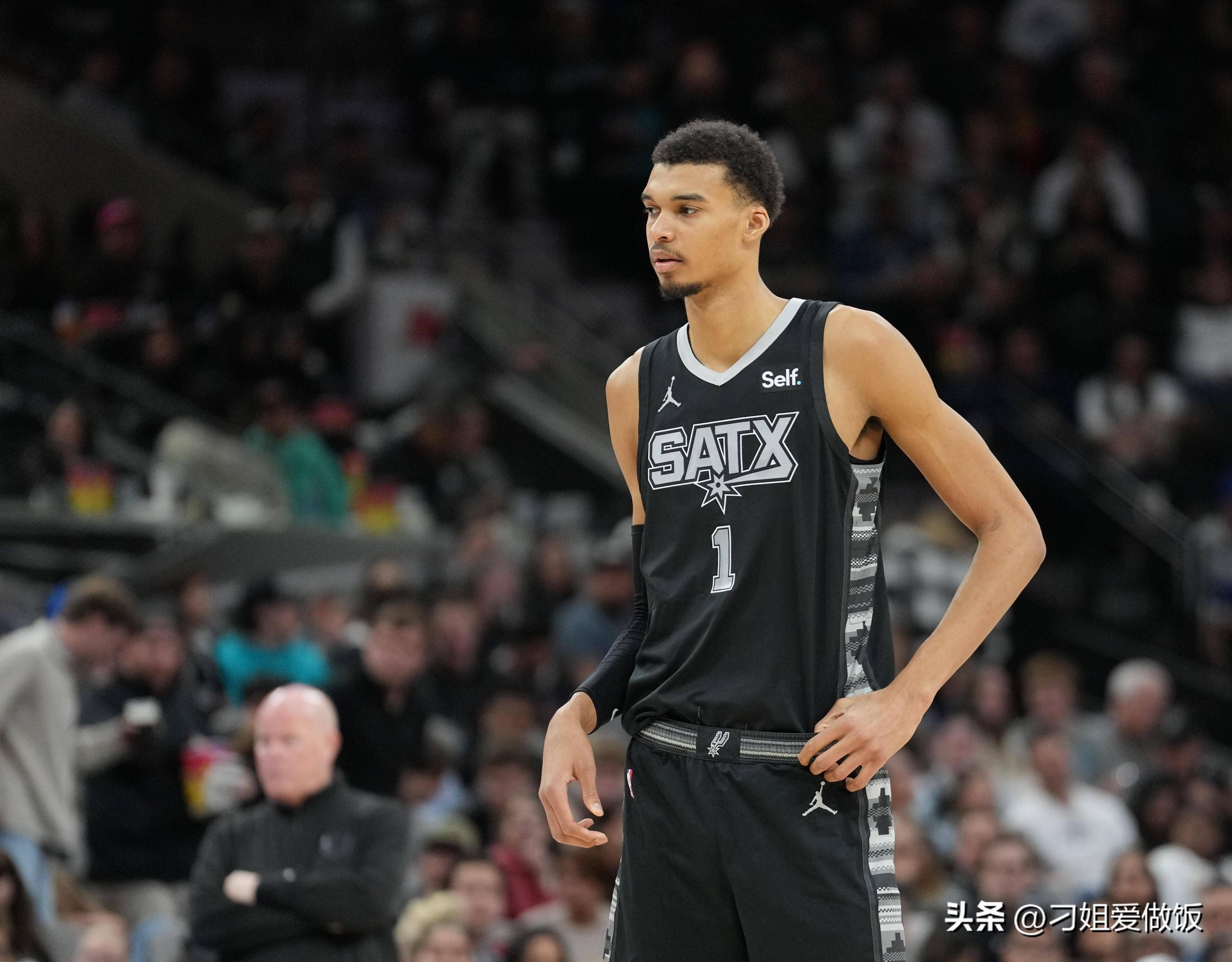 都灵vs克雷莫内塞：杜万-萨帕塔、切-亚当斯首发，瓦尔迪、奥代罗出战（都灵战克雷莫内塞：杜万-萨帕塔、切-亚当斯先发，瓦尔迪、奥代罗登场）