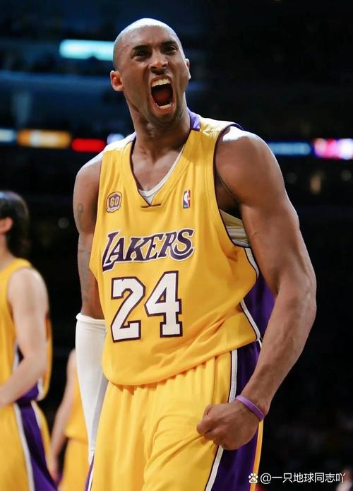 英联杯前瞻：曼城面临多线作战困扰，小蜜蜂曾赛季双杀蓝月（英联杯前瞻：曼城多线征战承压，小蜜蜂曾赛季双杀蓝月）