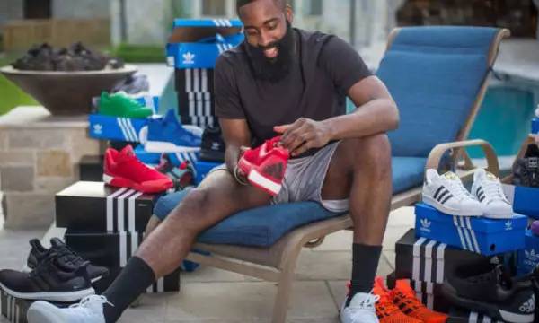 凯恩：对阵热刺总是很特别，也期待见到一些老面孔（凯恩：与热刺交锋格外特别，期待重逢旧友）