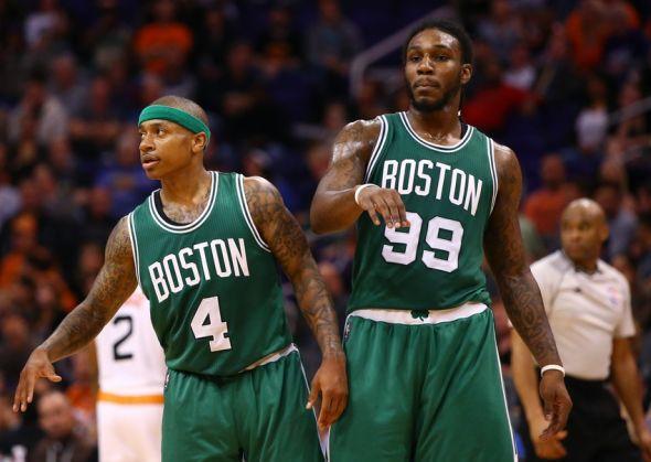 球员上上测｜35岁还在与对方中锋缠斗的格林，真的不配担任勇士队首发了吗？（球员上上测｜35岁的格林依旧与对方中锋死磕，他还适合担任勇士队首发吗？）