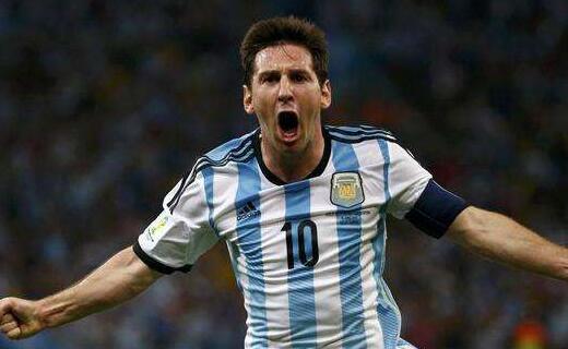 阿斯顿维拉主场2-1战胜阿森纳，延续连胜，双线作战表现亮眼。（阿斯顿维拉主场2-1力克阿森纳，连胜延续双线表现出色）