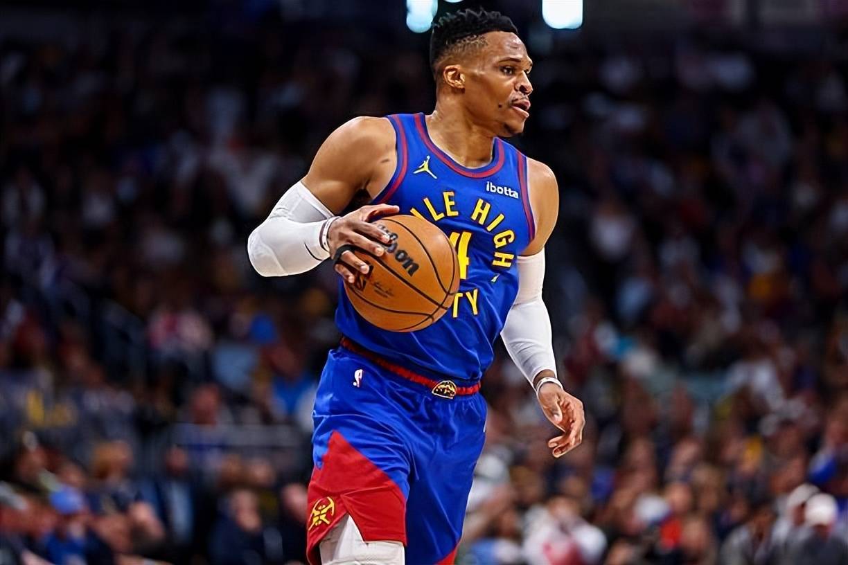 静雨：雷霆离追赶勇士最佳战绩已渐行渐远 华子不愧是新时代狼王（静雨：雷霆冲击勇士历史最佳战绩日益渺茫，华子实至名归新狼王）